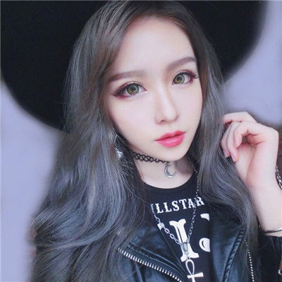 溥希曼